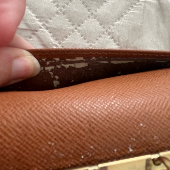 Louis Vuitton Epi Planner - Picture 10 of 10